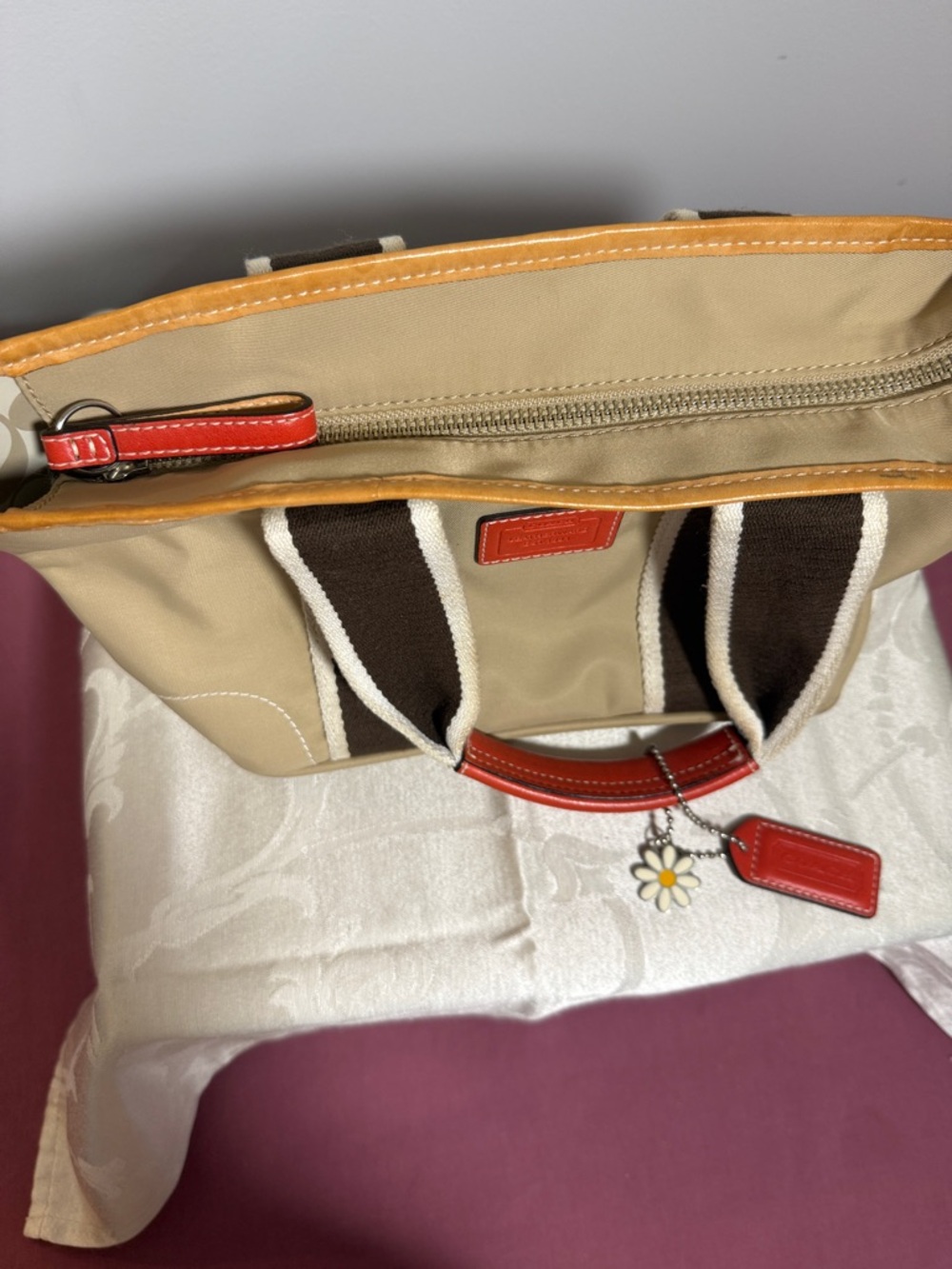Coach Hamptons Mini Weekend Tote Bag Style 6260 Y2K Vintage with Daisy Charm - Picture 5 of 10